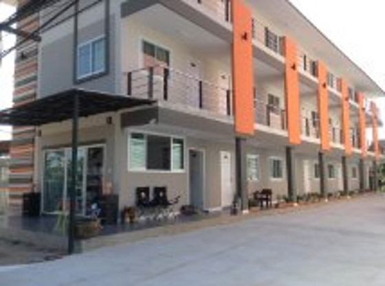 Condo — photo 1