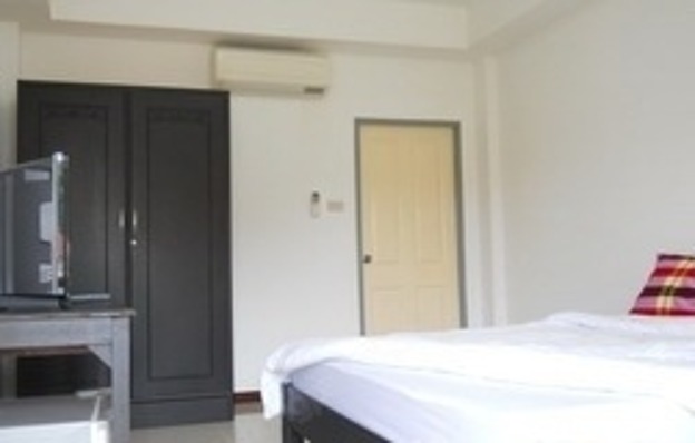 Condo — photo 4