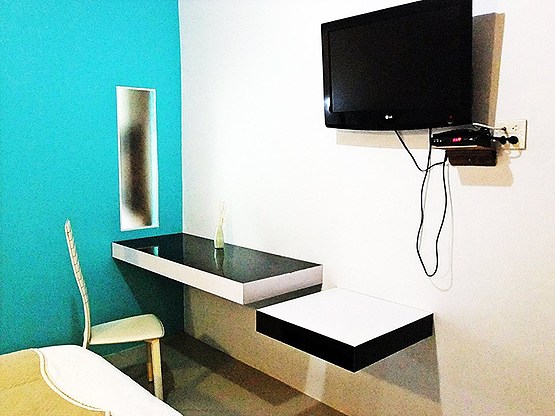Condo — photo 2