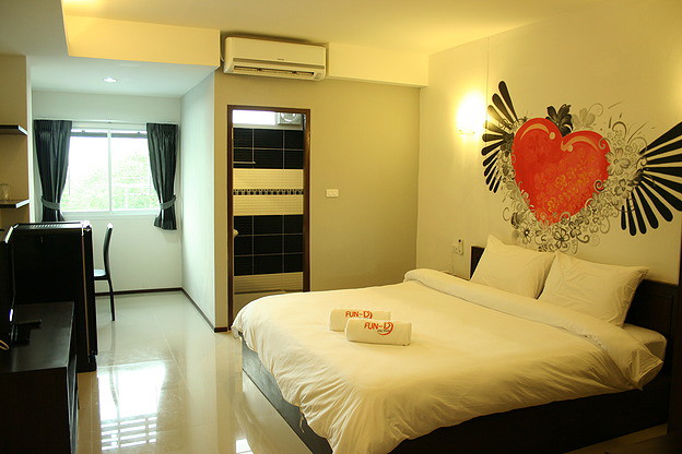 Condo — photo 5