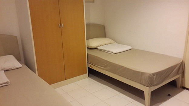 Spoon Apartment