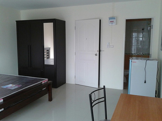 Condo · Mueang Chon Buri, chon_buri — photo 2