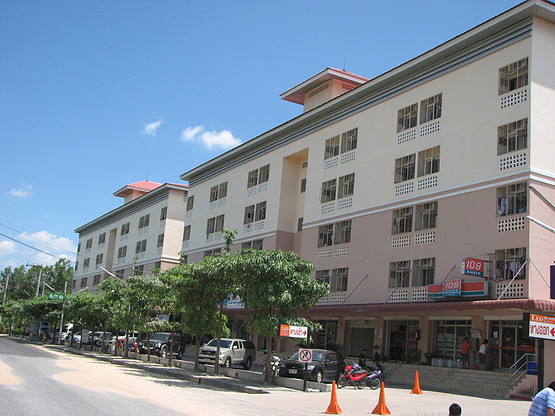LEO RESIDENCE (AMATA CITY) — photo 1