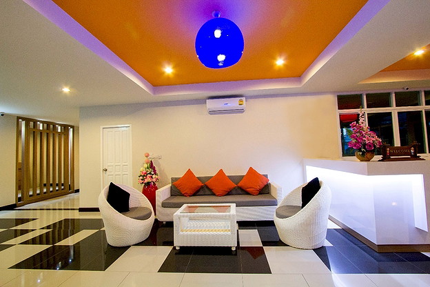 Condo — photo 3