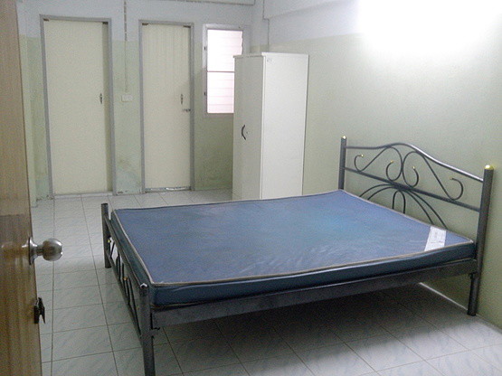 Condo · Wang Thonglang, bangkok — photo 2