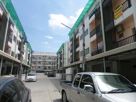 Condo · Mueang Chon Buri, chon_buri — photo 2