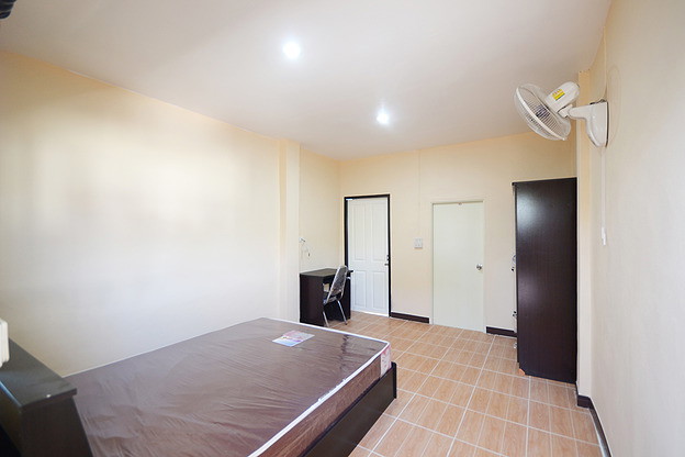 Condo — photo 4
