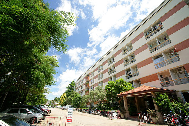 Condo — photo 2