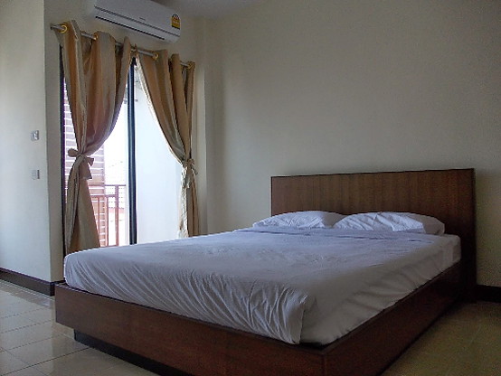 Condo · Mueang Chon Buri, chon_buri — photo 2