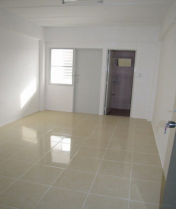 Condo · Wang Thonglang, bangkok — photo 2