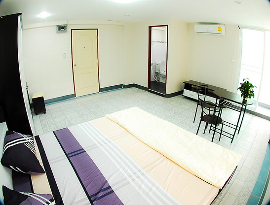 Condo · Huai Khwang, bangkok — photo 3