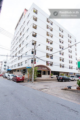 Condo · Huai Khwang, bangkok — photo 1
