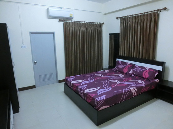 Condo · Huai Khwang, bangkok — photo 3