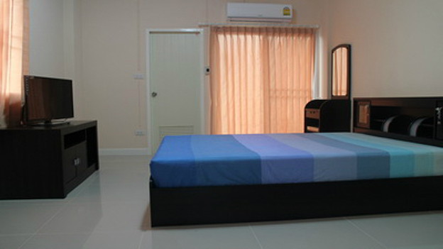 Condo — photo 3