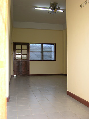 Condo · Mueang Samut Prakan — photo 2