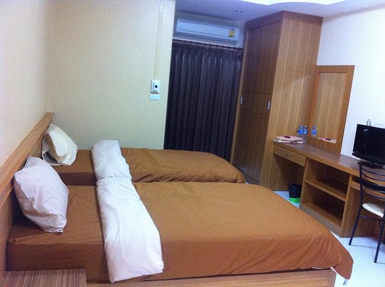 Condo — photo 2