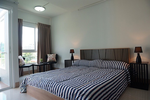 Condo · Mueang Chon Buri, chon_buri — photo 2