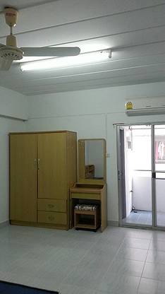 Condo · Wang Thonglang, bangkok — photo 2
