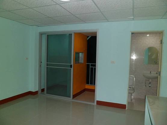 Condo · Mueang Nonthaburi — photo 5