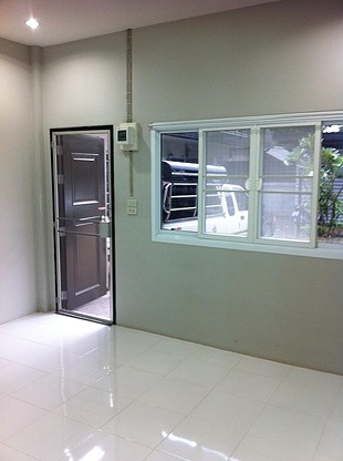 Condo — photo 2