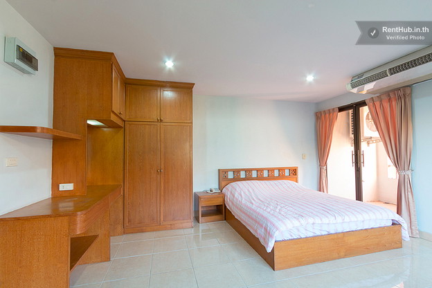 Condo · Phra Khanong, bangkok — photo 1