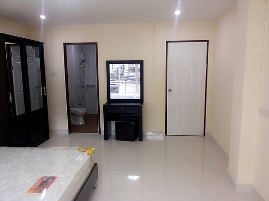 Condo — photo 5