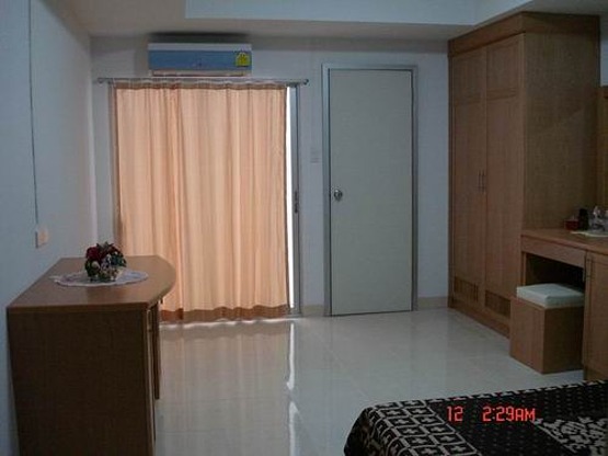 Condo · Bang Kapi, bangkok — photo 4