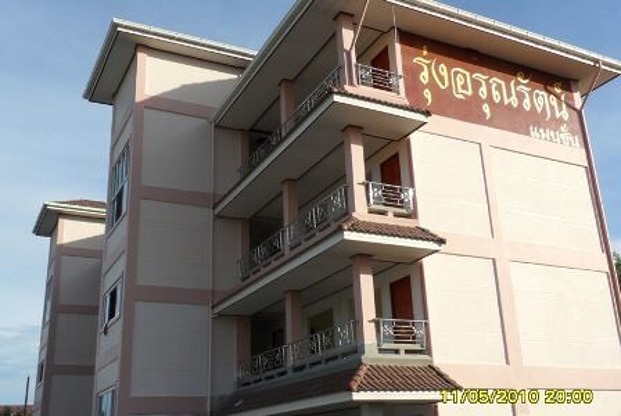 Condo — photo 1