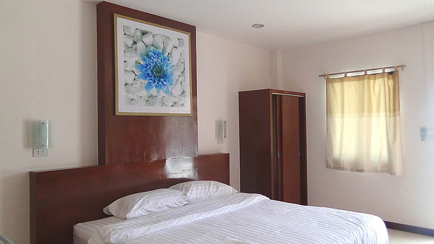 Condo — photo 4