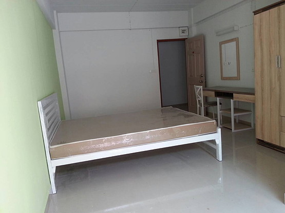 Condo · Wang Thonglang, bangkok — photo 3
