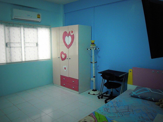 Condo · Wang Thonglang, bangkok — photo 4