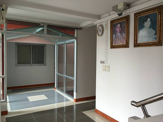 SN HOUSE — photo 4