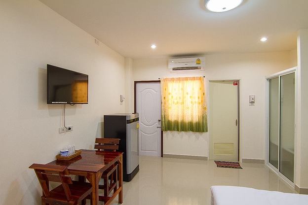 Condo — photo 3