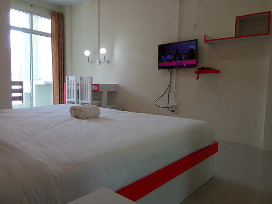 Condo — photo 3
