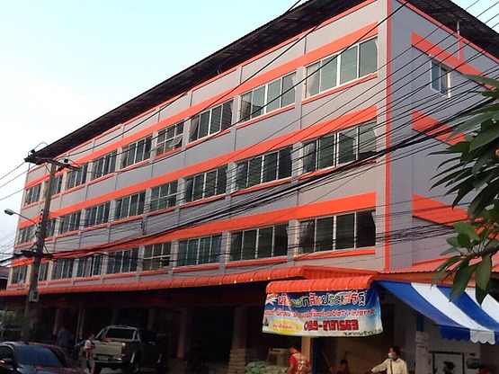 Condo · Wang Thonglang, bangkok — photo 1