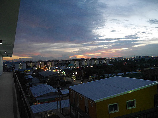 Condo · Bang Phli — photo 3