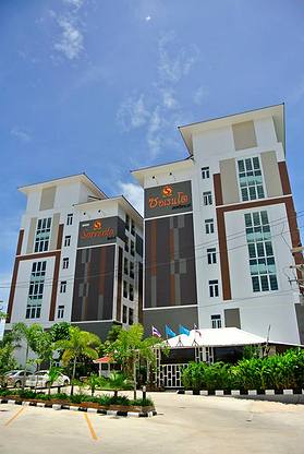 Condo — photo 1