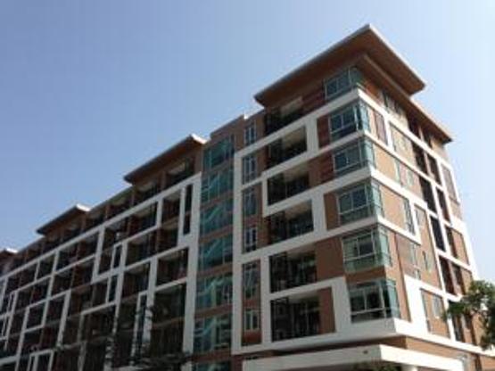 Condo — photo 1