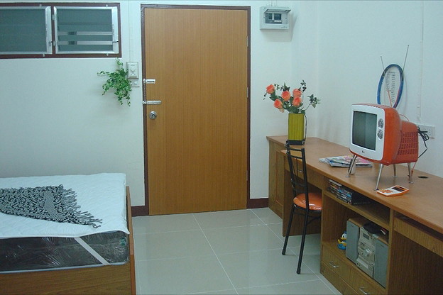 Condo — photo 2