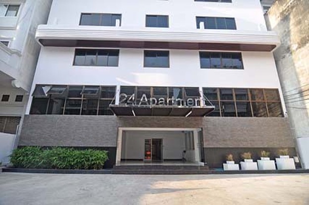 Condo · Bang Rak, bangkok — photo 1