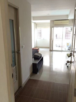 Condo · Phra Khanong, bangkok — photo 2