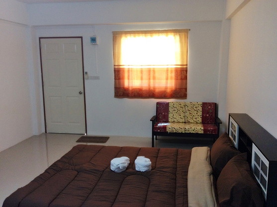 Condo · Mueang Chon Buri, chon_buri — photo 2