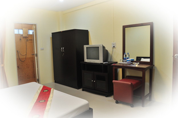 Condo — photo 3
