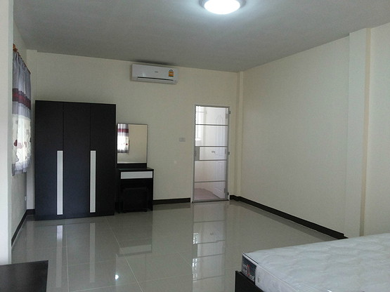 Condo — photo 4