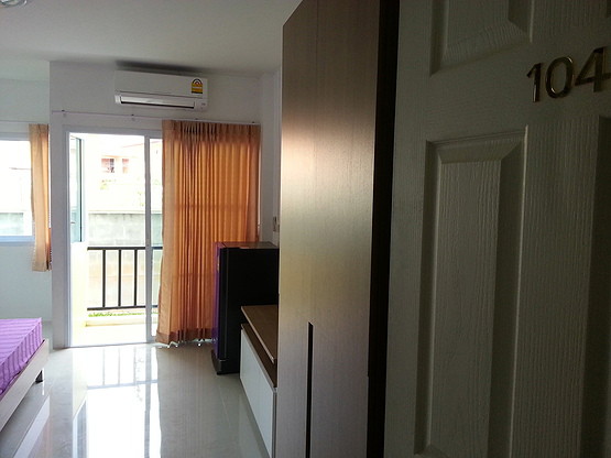 Condo — photo 2