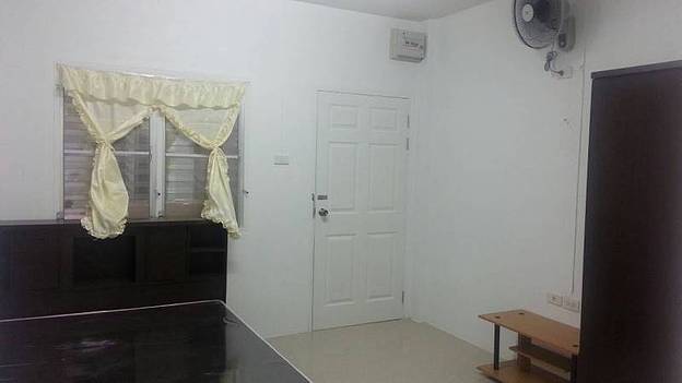 Condo — photo 2