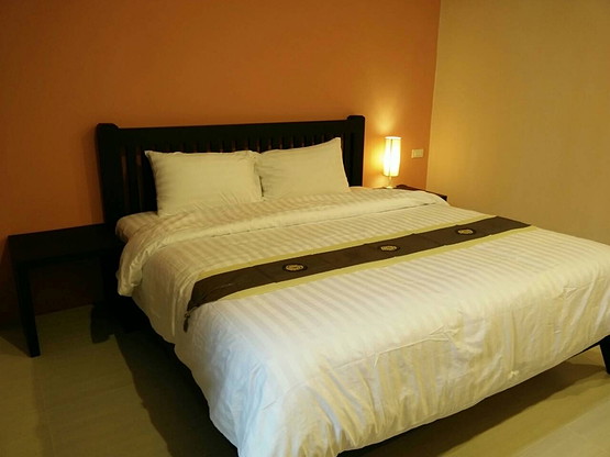 Condo — photo 2