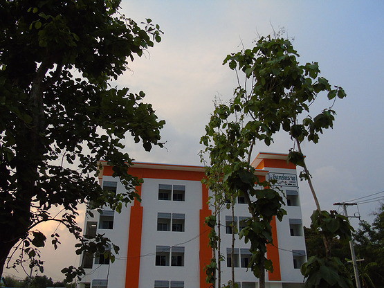Condo — photo 2