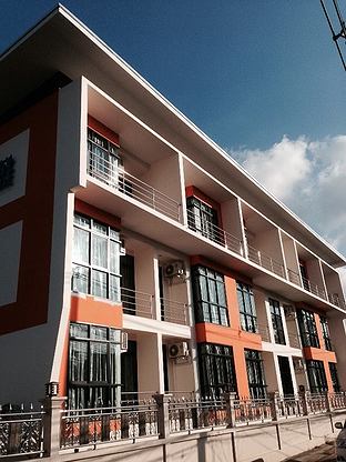 Condo — photo 2