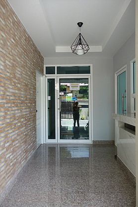 Condo · Wang Thonglang, bangkok — photo 2